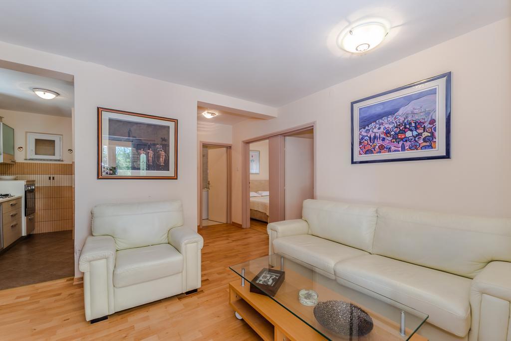فير Paula Apartments المظهر الخارجي الصورة