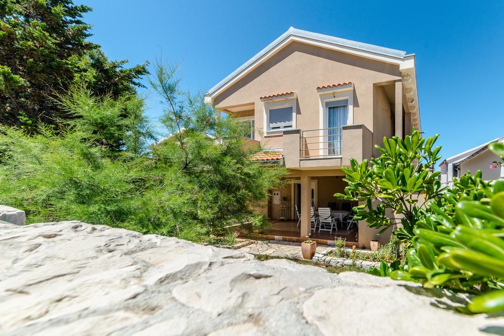 فير Paula Apartments المظهر الخارجي الصورة