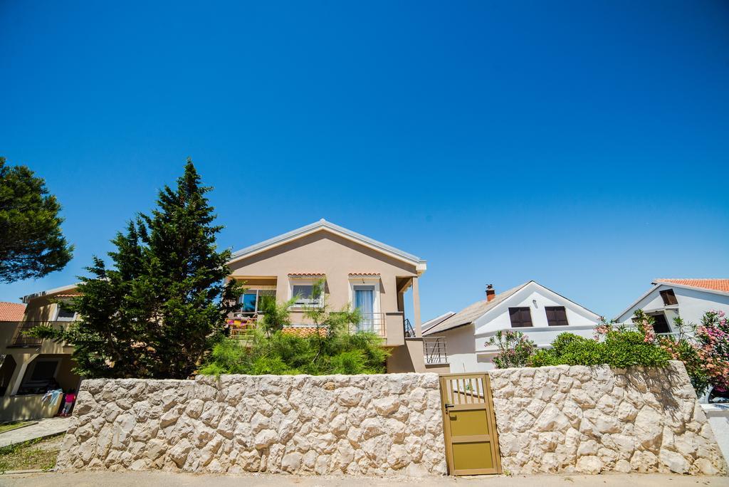 فير Paula Apartments المظهر الخارجي الصورة